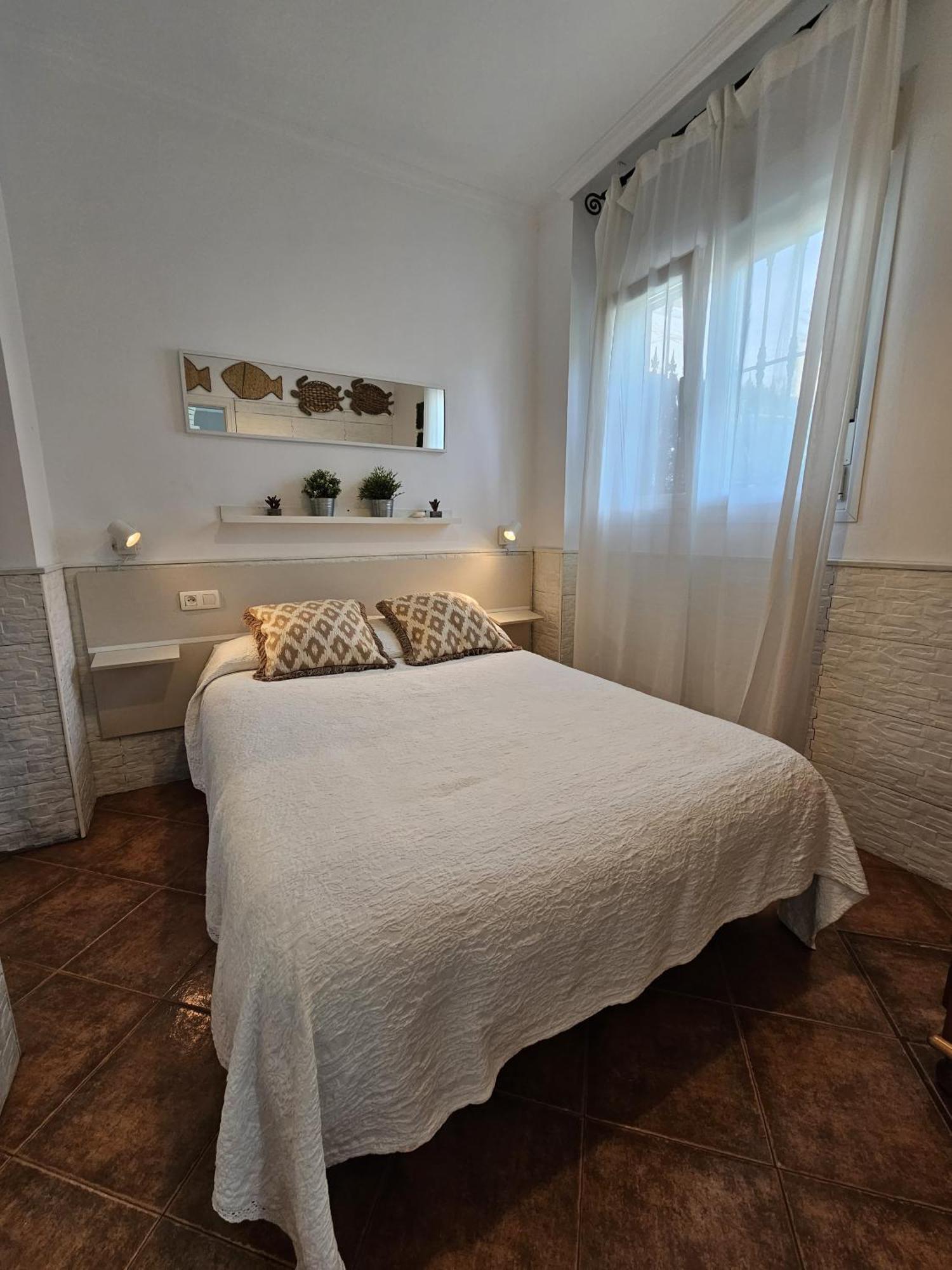 Pedregalejo Beach House Apartman Málaga Kültér fotó